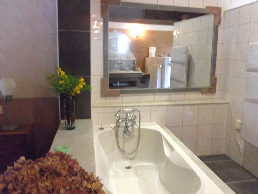 Bed and Breakfast Place Des Nobles Кюизо Экстерьер фото